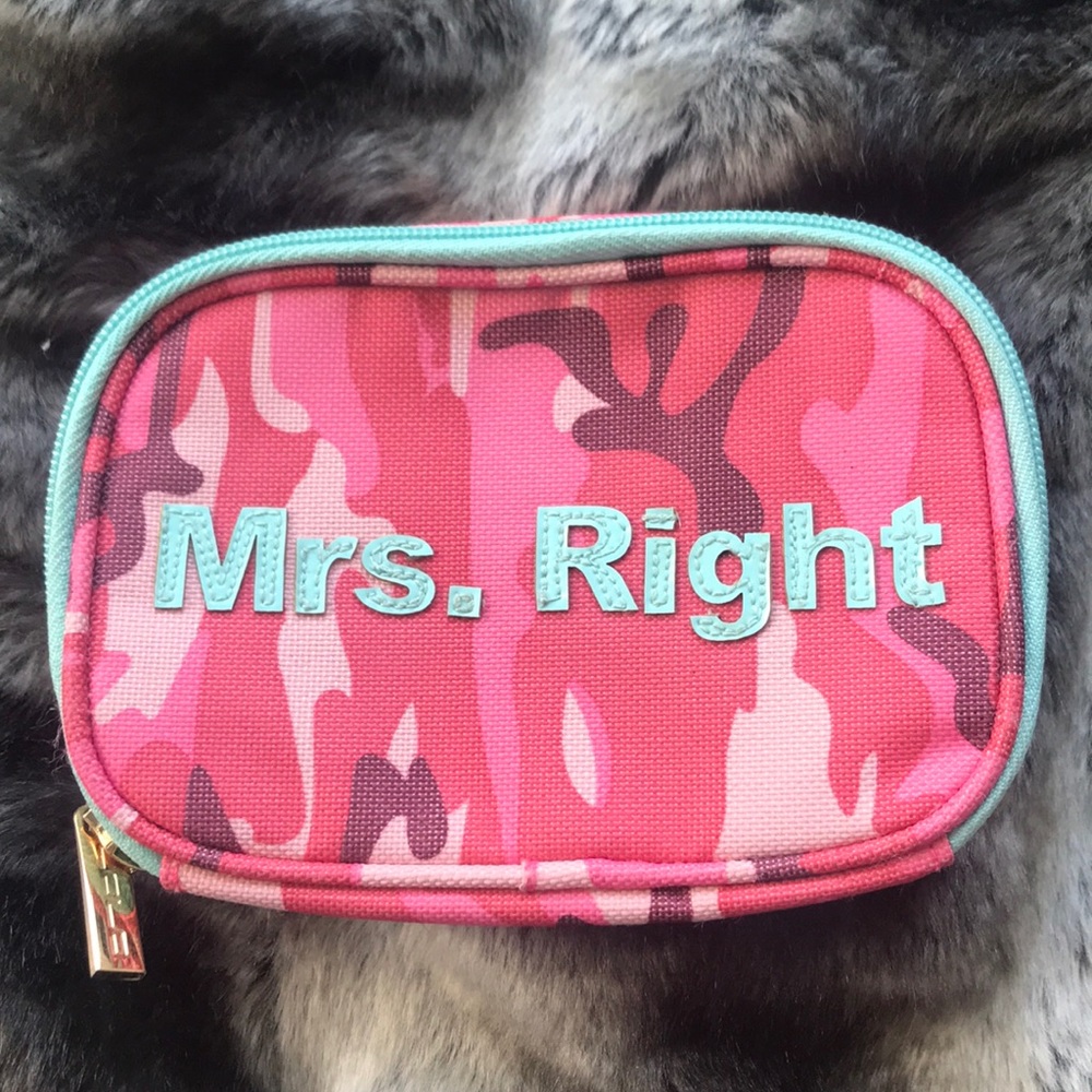 Mrs. Right Jewelry Case